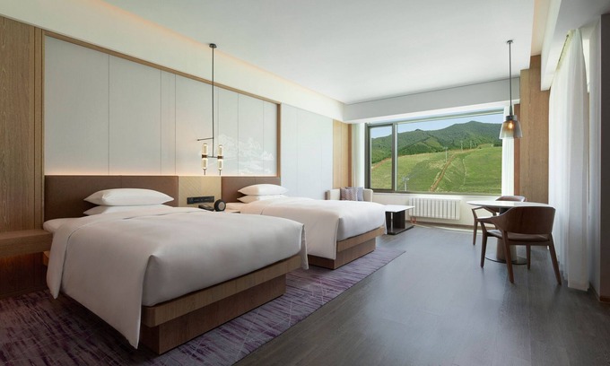 Chongli County Hotel | Accessible Family Getaway at Courtyard By Marriott Chongli