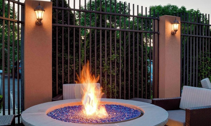 Cranbury Hotel | Relaxing Retreat at Courtyard by Marriott Cranbury