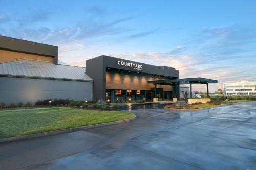 Irving Hotel | Pet-Friendly Courtyard by Marriott Dallas DFW Airport