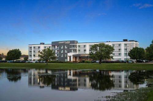 Evansville Hotel | Discover Comfort at Courtyard by Marriott Evansville East