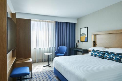 Clyst St Mary Hotel | Experience Comfort at Courtyard by Marriott Exeter Sandy Park