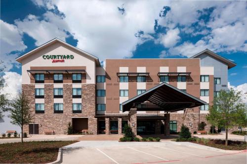Fort Worth Hotel | Enjoy Family-Friendly Stays at Courtyard by Marriott Fort Worth