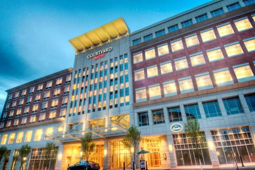Greenville Downtown Hotel | Discover Comfort at Courtyard by Marriott Greenville Downtown