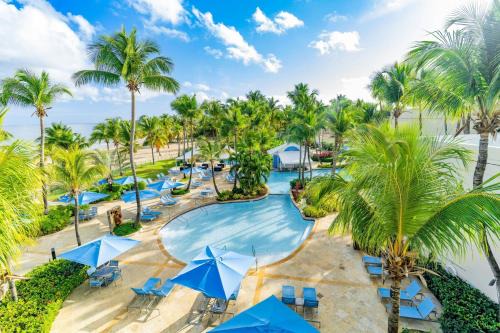 Isla Verde Resort | Relax at Courtyard by Marriott Isla Verde Beach Resort