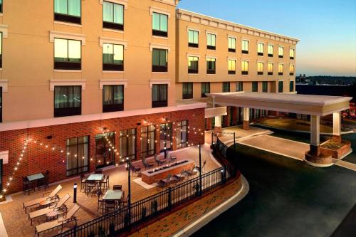 LaGrange Hotel | Modern Comfort at Courtyard by Marriott LaGrange