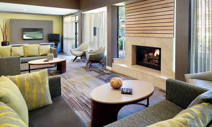 Macon Hotel | Enjoy Comfort at Courtyard by Marriott Macon with Pool & Dining