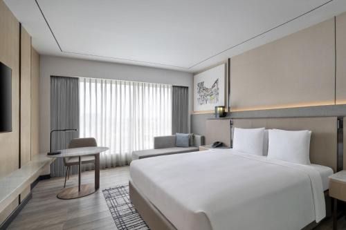 Andheri East Hotel | Premier Stay at Courtyard by Marriott Mumbai Airport