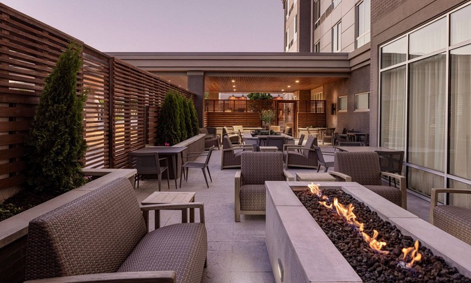 Hillcrest Hotel | Discover Courtyard by Marriott Orem University Place Stay