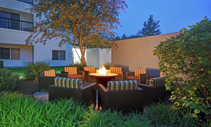 Raynham Hotel | Discover Comfort at Courtyard by Marriott Raynham