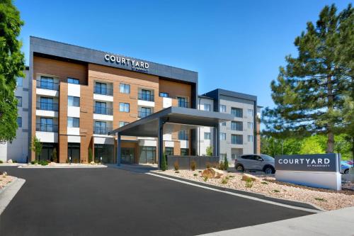 Sandy Hotel | Relaxing Retreat at Courtyard by Marriott Salt Lake City Sandy