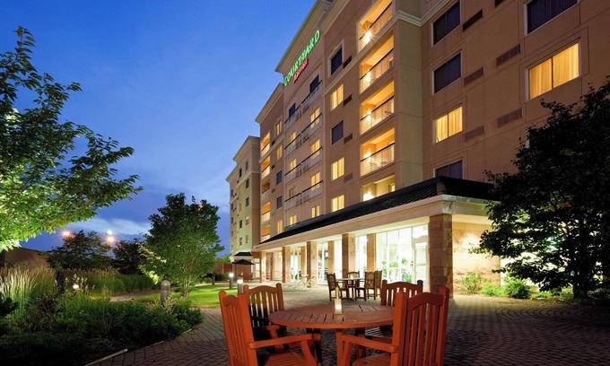 Thornhill Hotel | Comfortable Stay at Courtyard by Marriott Toronto Markham