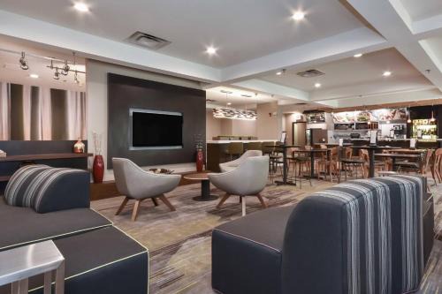 Huntersville Hotel | Discover Courtyard by Marriott Charlotte Lake Norman