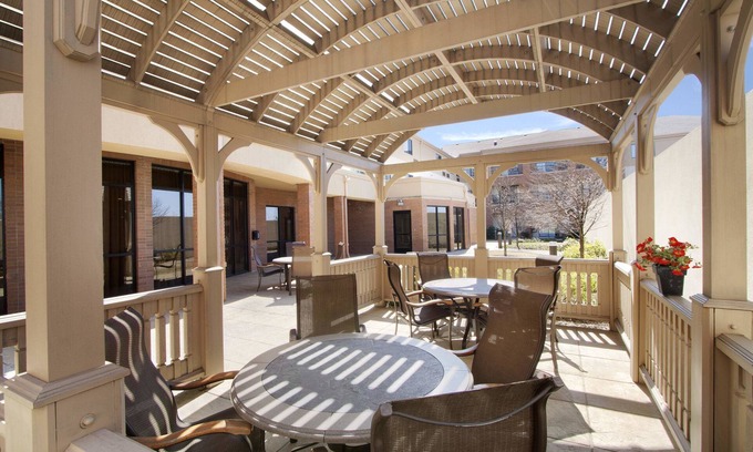 West Orange Hotel | Discover Comfort at Courtyard by Marriott West Orange