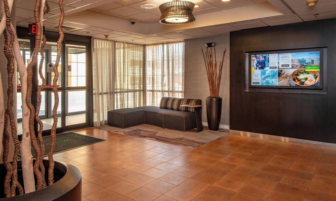 Downtown Wilmington Hotel | Comfortable Stay at Courtyard by Marriott Wilmington Downtown