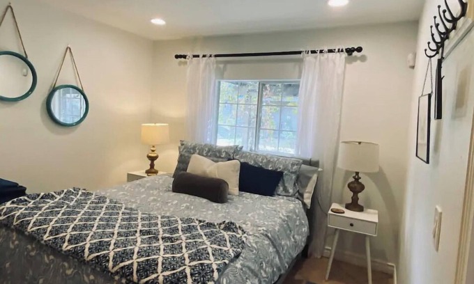 Temecula Cottage | Cozy Courtyard Cottage Steps from Temecula Wine Country