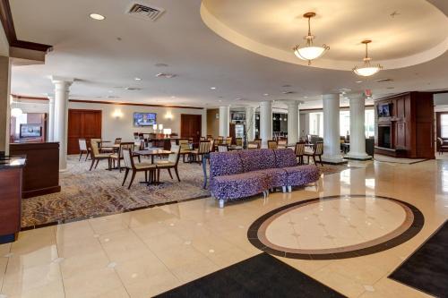 Hadley Hotel | Explore Inviting Hotels in Hadley, MA with Family-Friendly Amenities