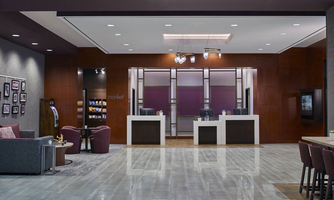 Lloyd District Hotel | Pet-Friendly Stay at Courtyard Portland Downtown/Convention Center