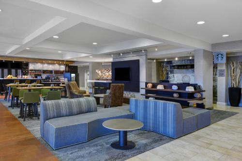 Shreveport Hotel | Discover Courtyard Shreveport Airport with Pool & Spa Access