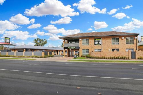 Inverell Hotel | Discover Cousins Motor Inn: 4-Star Family-Friendly Retreat