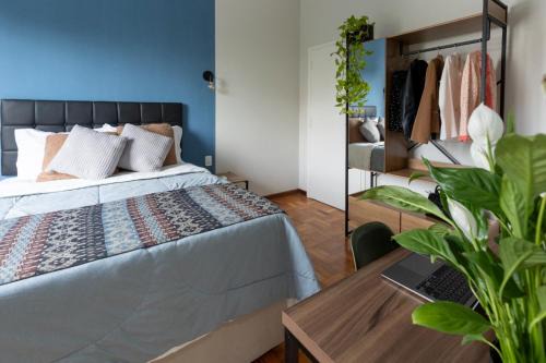 Higienopolis Apartment | CoVívere: Pet-Friendly Retreat with Kitchen Access