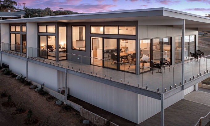Penneshaw Apartment | Cove Landing Marina Apartments 02 & 03 Sleeps up to Eight (8) guests