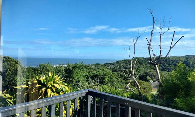 East London House | Oceanfront Cove Rock Stay: Rated 9/10 with Private Beach