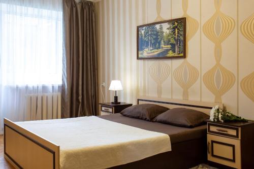 Dzerzhyns'kyi District Apartment | Discover Covent Garden Kharkiv: Family & Pet-Friendly Stay