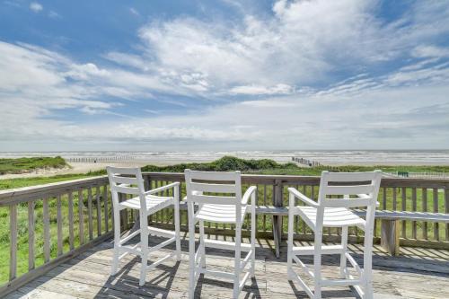Galveston House | Beachfront Galveston Home with Amazing Gulf Views!