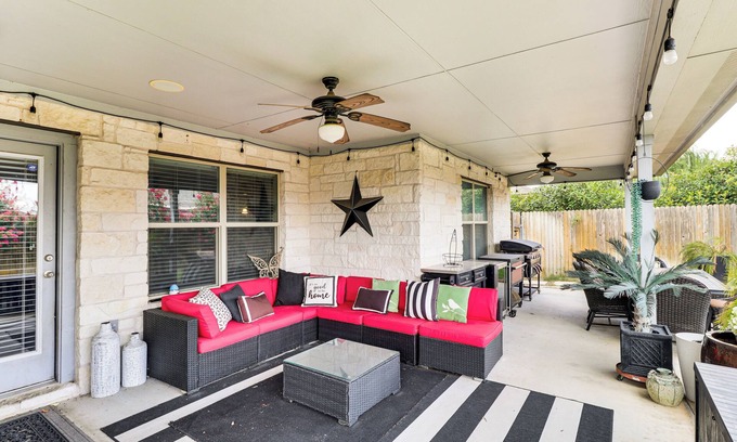 Leander House | Leander Getaway: Family-Friendly Retreat Near Austin Aquarium