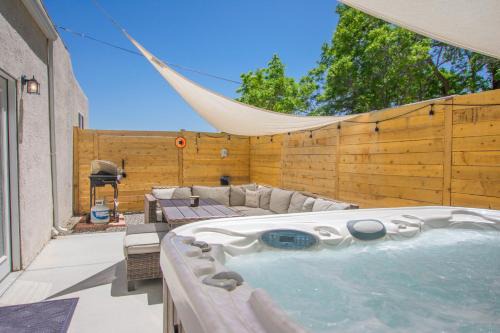 Westside House | Pet-Friendly Cowboy Den with Hot Tub & Game Room Awaits!