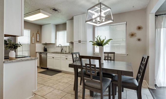Fossil Creek House | Cowtown Cutie: Updated Comfort Near Downtown & Dining