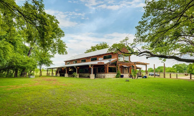 Alvarado House | Rustic Coyote Creek Ranch: Family Retreat & Wedding Venue