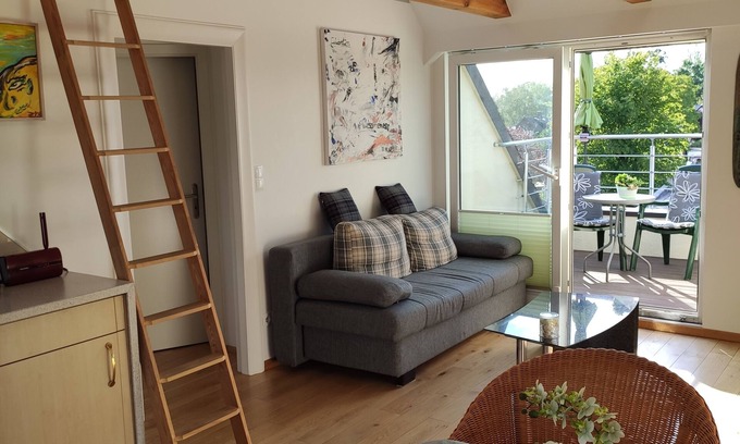 Buckow Apartment | Inviting Berlin Apartment with Roof Terrace and Pool Access