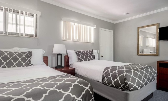 Riverview Apartment | Comfortable Private Room with Bath and Free Parking