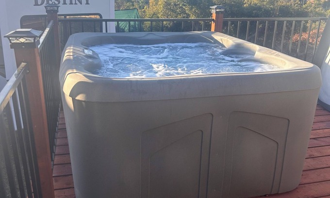 Valley Center House | Cozy 1-bedroom 5th wheel with HOT TUB in awesome Valley Center
