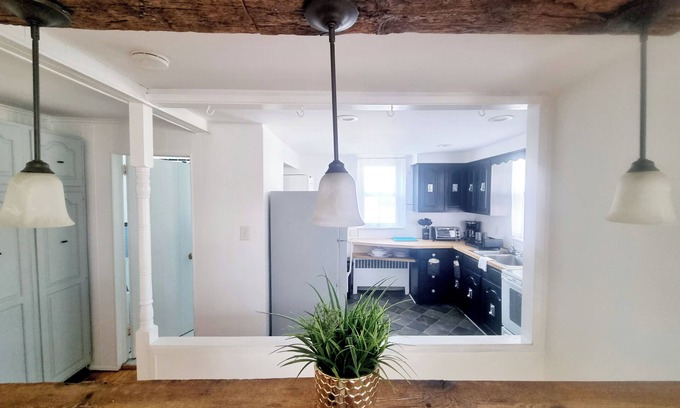 Rockledge Apartment | Inviting 1-Bedroom Apartment with Spa and Breakfast