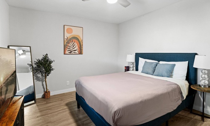 Highland Apartment | Cozy 1 Bedroom Apt in Highland Austin 0327