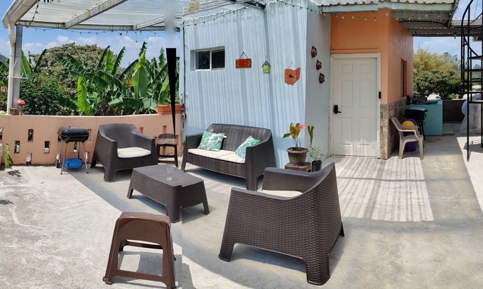 Marcala House | Charming Guest House with WiFi & AC in Beautiful Marcala