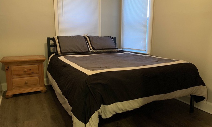 Indianapolis House | Inviting 1 Bedroom House with Free Parking & Great Access