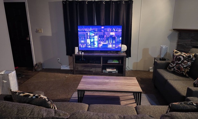 Romulus House | Cozy 1-bedroom mobile home in enchanting Romulus with AC