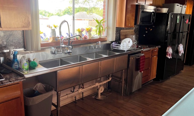 Milligan House | Cozy 1-bedroom, private bathroom suite in delightful Crestview.