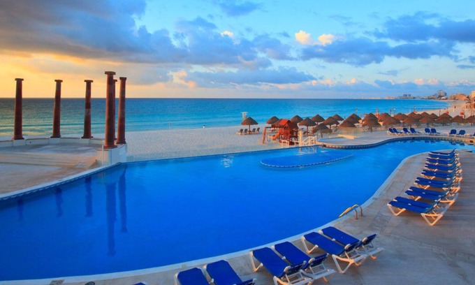 Zona Hotelera Resort | Charming Oceanview 1 Bedroom in Cancun Hotel Zone