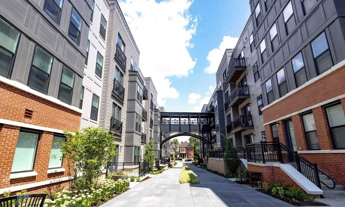East Walnut HIlls Apartment | Cozy 12BR/12BA combined Apartment Near DT Cincinnati