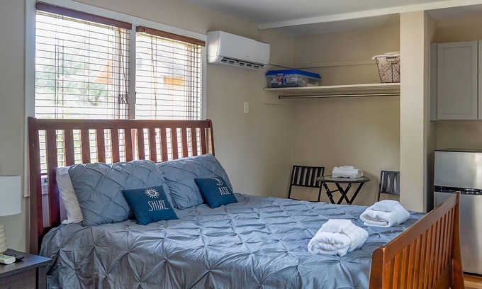 Beaufort House | Inviting 1-Bedroom Guest House Near Downtown & Parris Island