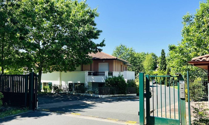 Cambo-les-Bains Apartment | Cozy Apartment in Cambo-les-Bains with Pool & Spa