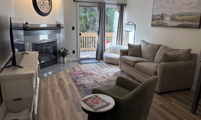 Avoca Condo | Cozy 1BR Condo @ Eagle Pointe