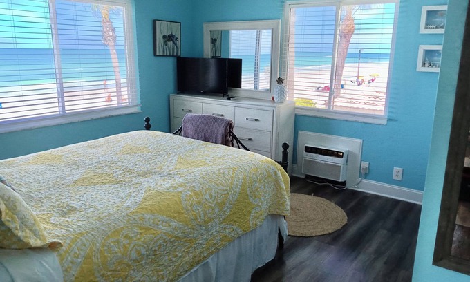 North Redington Beach Condo | Beachfront Condo with Incredible Water Views - Book Now!