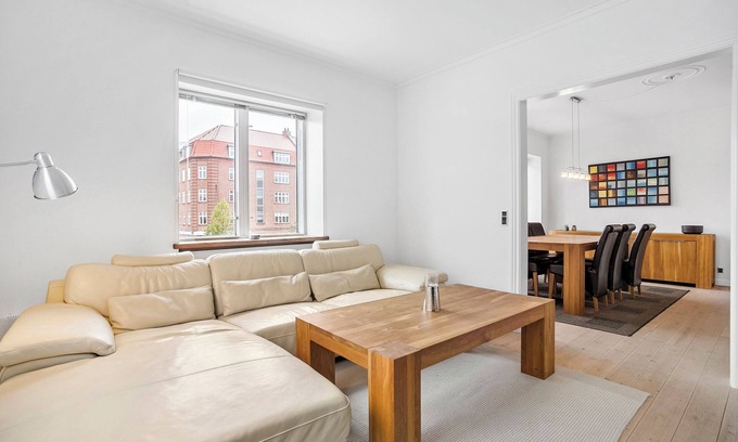 Aalborg Apartment | Guest-Rated 10/10: Cozy 2-Bed Apartment in Aalborg