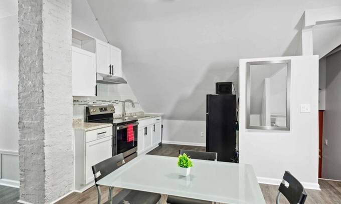 Mexicantown - Southwest Detroit House | Discover Detroit: 2Bd Holiday Retreat Near Museums & Parks