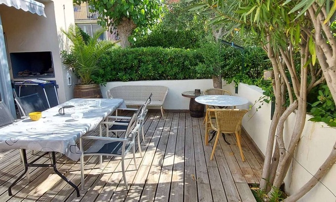Le Grau-dʼAgde Apartment | Cozy Apartment Le Grau d'Agde with Oceanfront Views